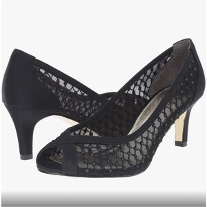 Adrianna Papell Zandra Lua Mesh Black Pumps